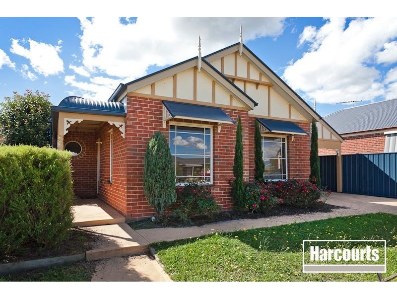 11 Cider Link, Pakenham VIC 3810