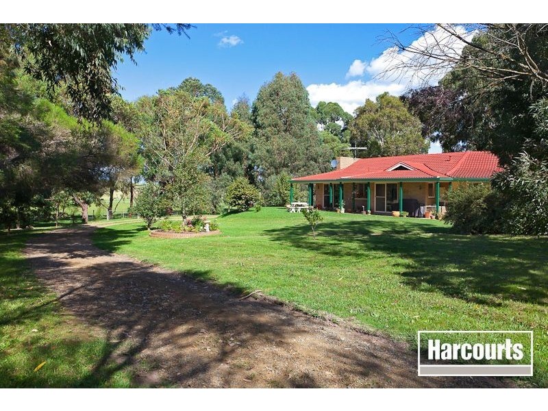 71 Brown Road, Pakenham VIC 3810