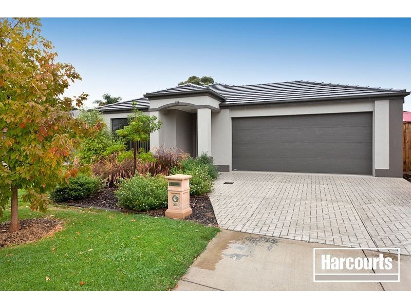 25 Kosta Boda Boulevard, Pakenham VIC 3810