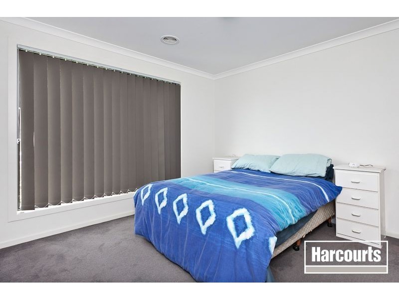 25 Kosta Boda Boulevard, Pakenham VIC 3810