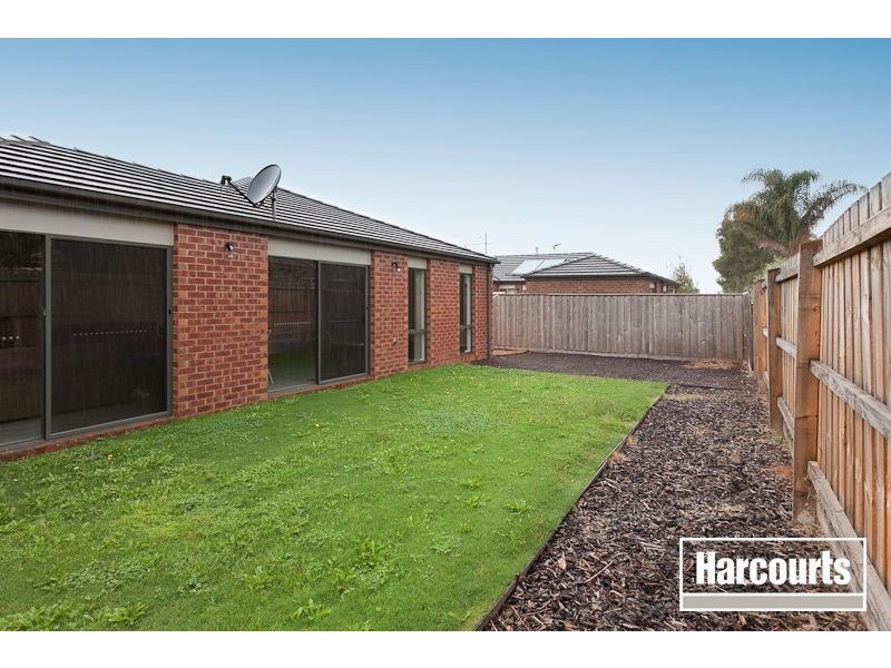 25 Kosta Boda Boulevard, Pakenham VIC 3810