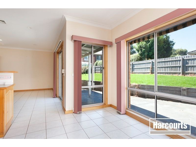 34 Eagle Drive, Pakenham VIC 3810
