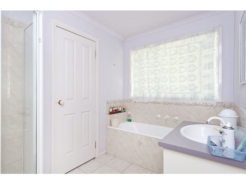 1/9 Henty Street, Pakenham VIC 3810