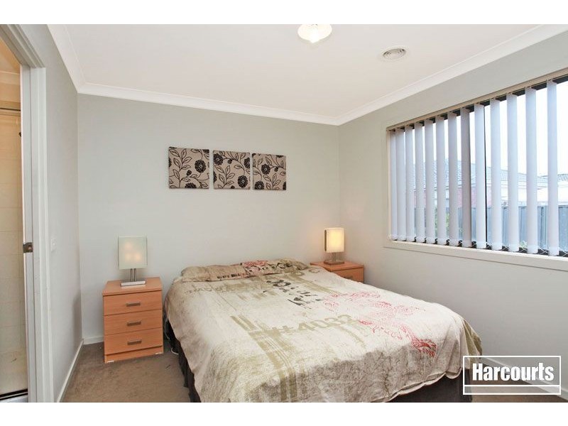 3 Orchard Valley Avenue, Pakenham VIC 3810