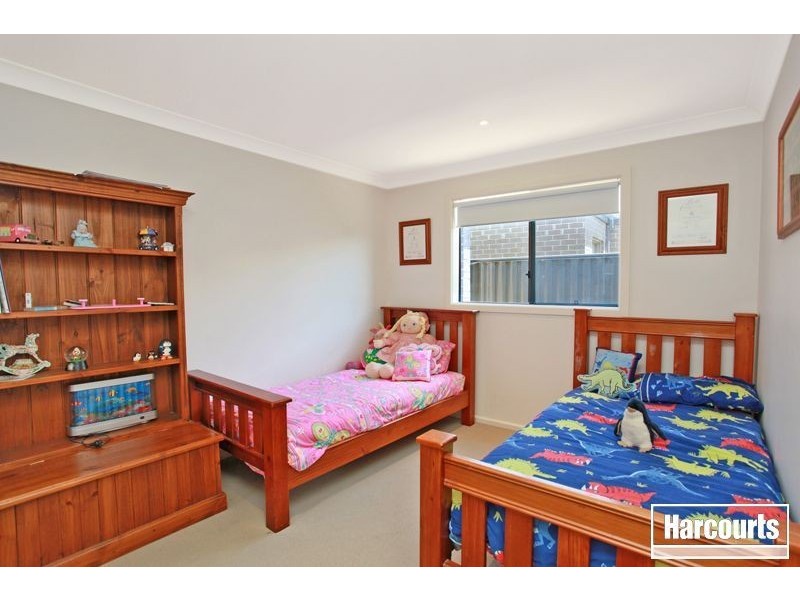 12 Orchard Valley Avenue, Pakenham VIC 3810