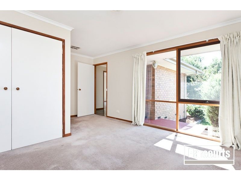 4 Dobson Court, Pakenham VIC 3810