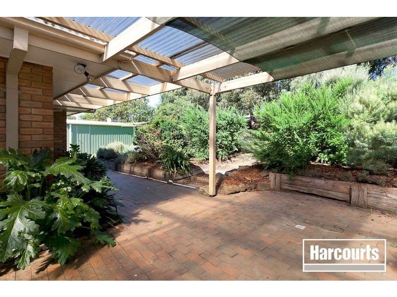 4 Dobson Court, Pakenham VIC 3810