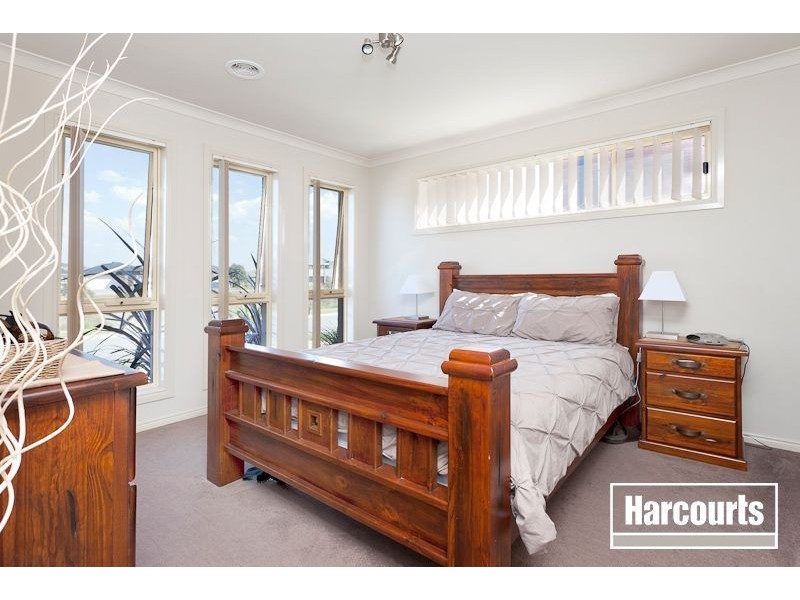 14 Laurina Link, Pakenham VIC 3810