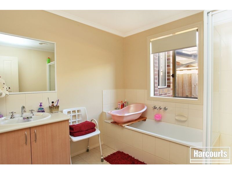 26 Kosta Boda Boulevard, Pakenham VIC 3810