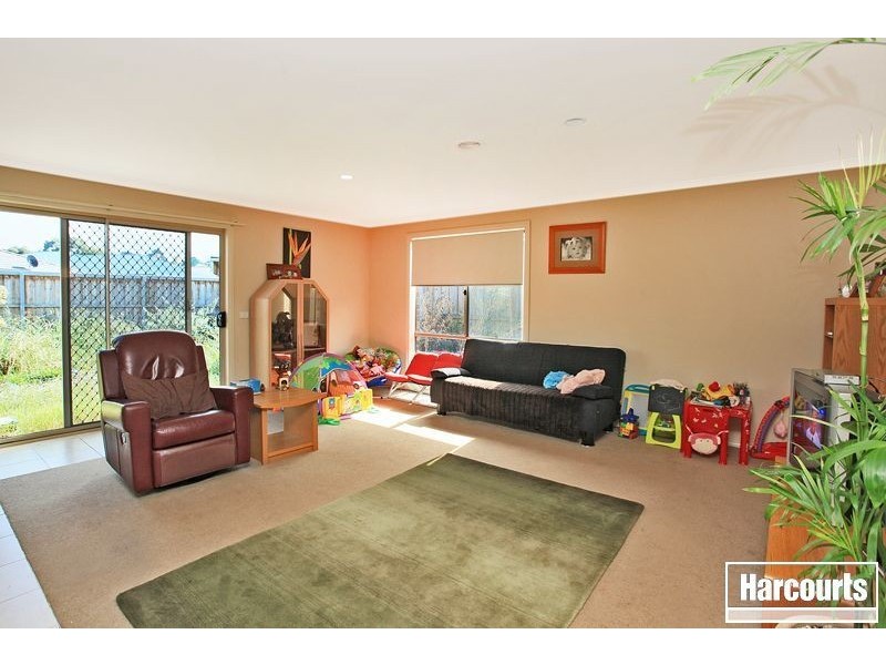26 Kosta Boda Boulevard, Pakenham VIC 3810