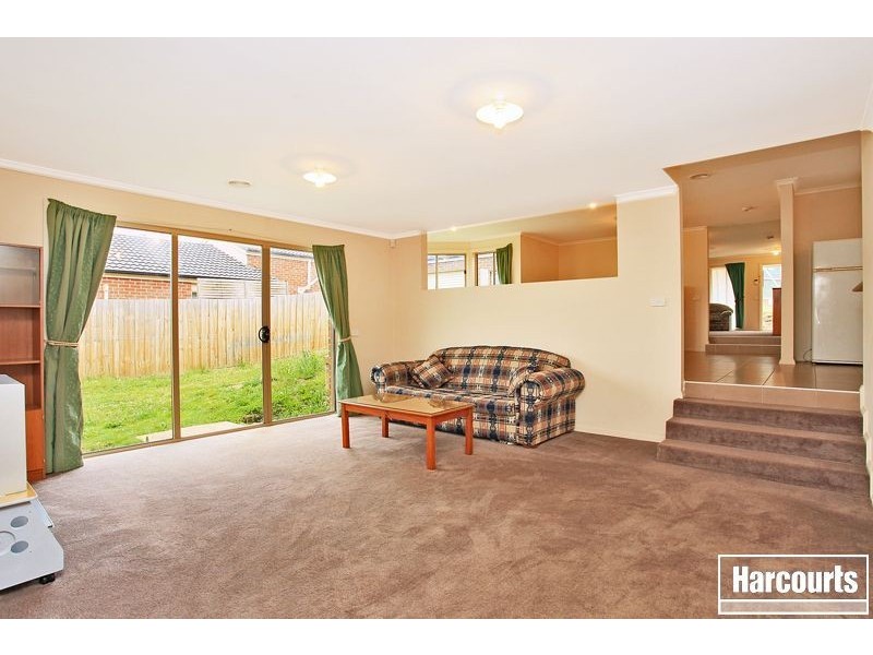 12 Johnsons Place, Pakenham VIC 3810