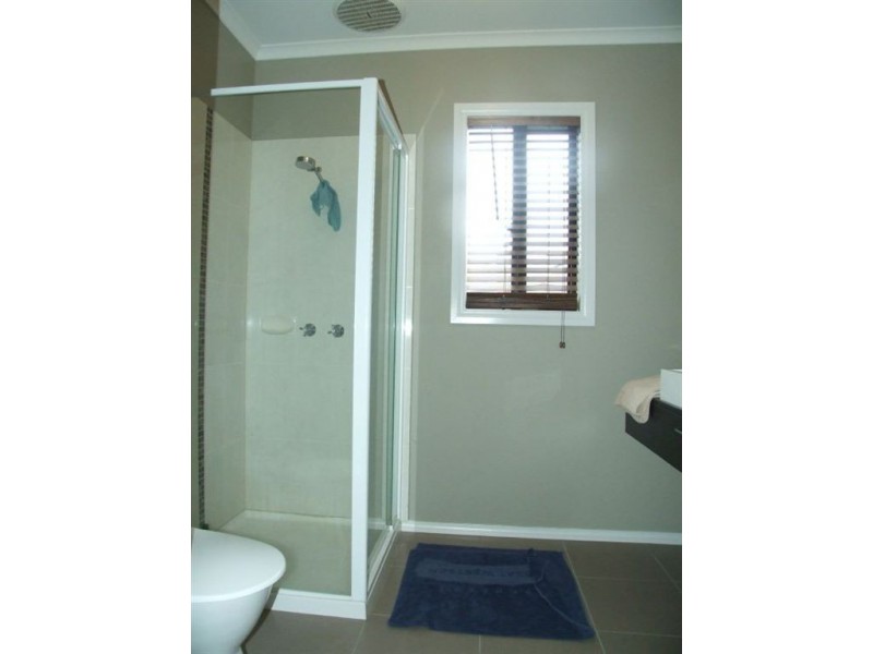 5 Howitt Place, Pakenham VIC 3810