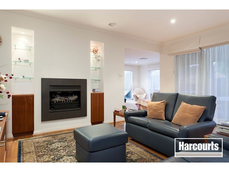 10 Paperbark Drive, Pakenham VIC 3810