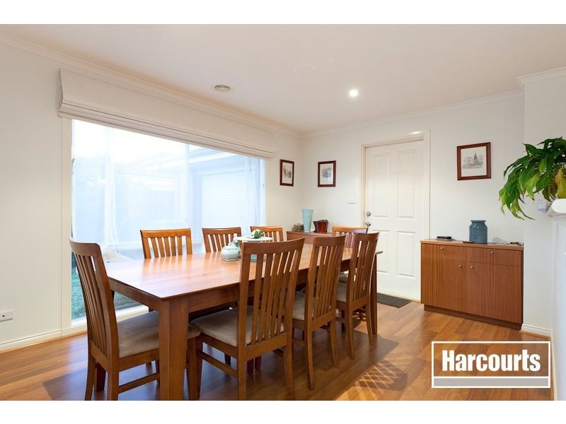 10 Paperbark Drive, Pakenham VIC 3810