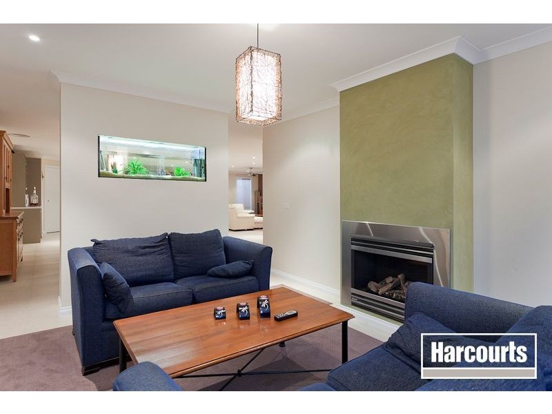 11 Mia Drive, Pakenham VIC 3810