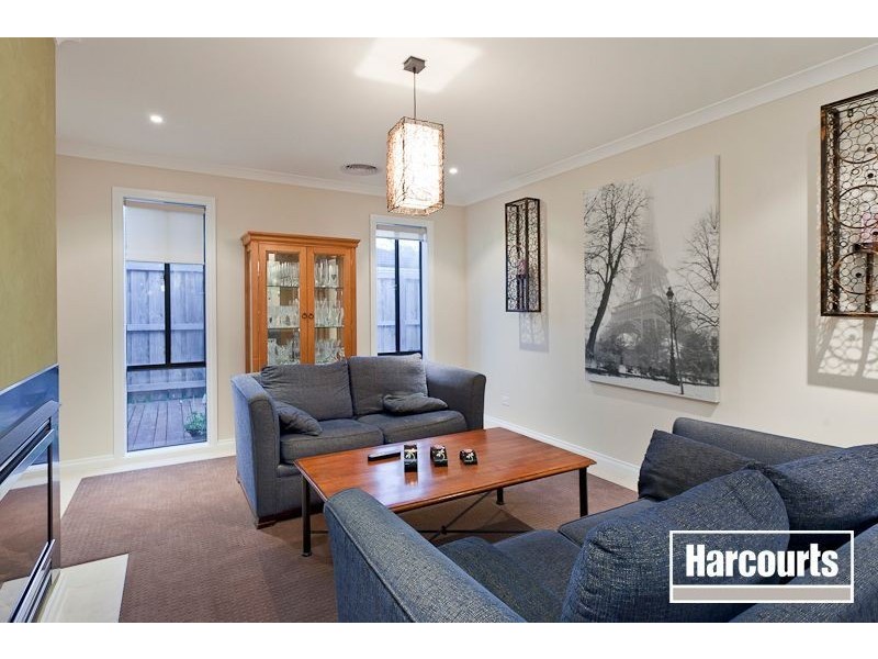 11 Mia Drive, Pakenham VIC 3810