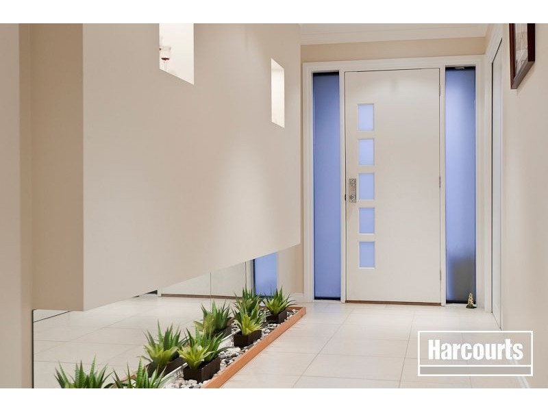 11 Mia Drive, Pakenham VIC 3810