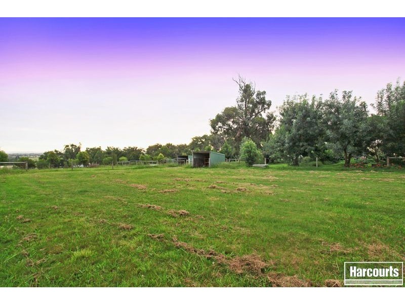 12 Wattletree Road, Bunyip VIC 3815