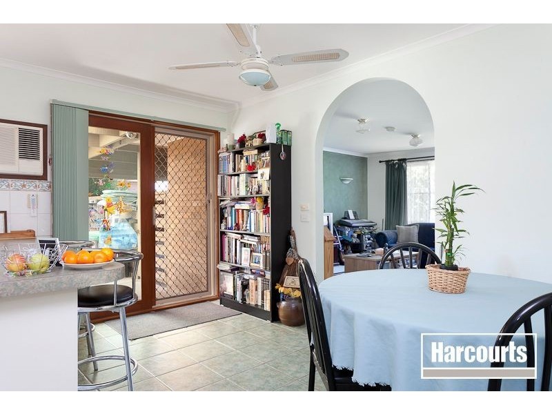 4 Simon Drive, Pakenham VIC 3810