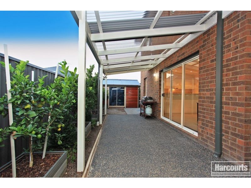 4 Everly Circuit, Pakenham VIC 3810