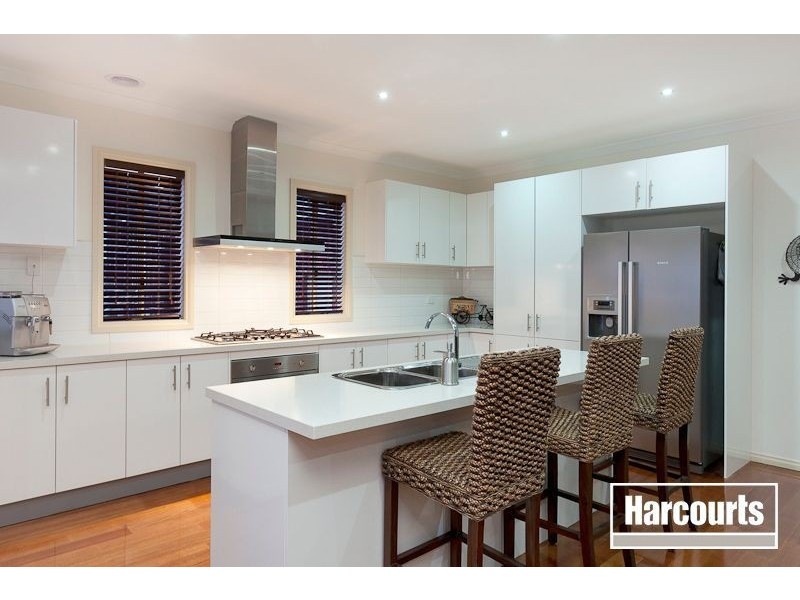 4 Charles Sturt Place, Pakenham VIC 3810