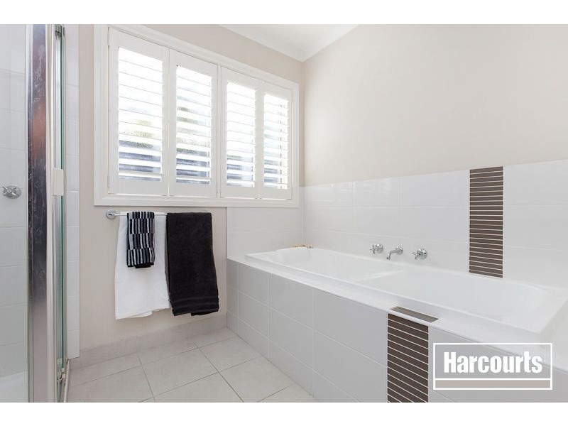 36 Laurina Link, Pakenham VIC 3810