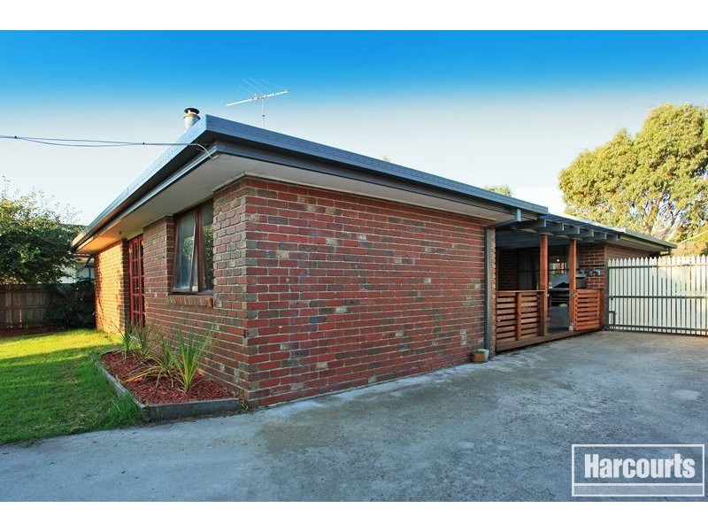 45 Balmoral Way, Pakenham VIC 3810