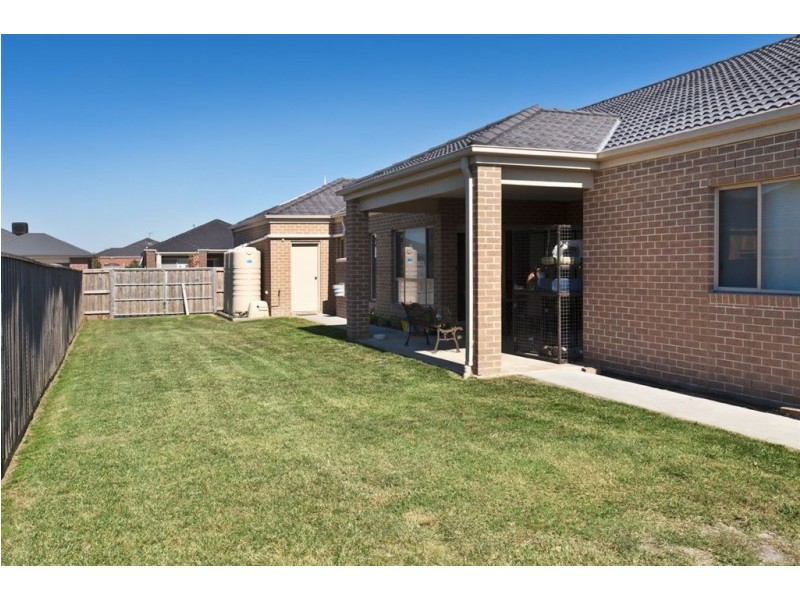 56 Banjo Paterson Drive, Pakenham VIC 3810