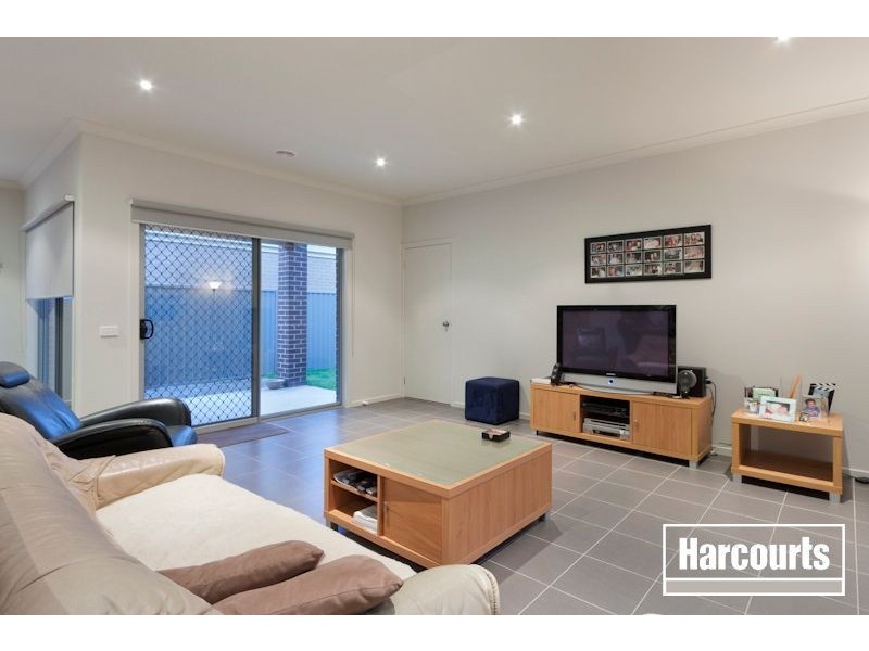 19 Egret Way, Pakenham VIC 3810