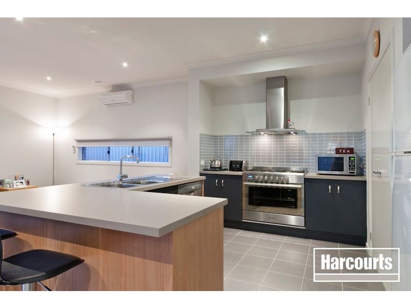 19 Egret Way, Pakenham VIC 3810