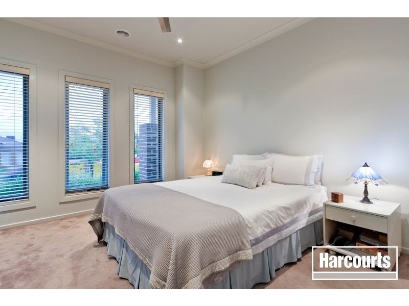 19 Egret Way, Pakenham VIC 3810