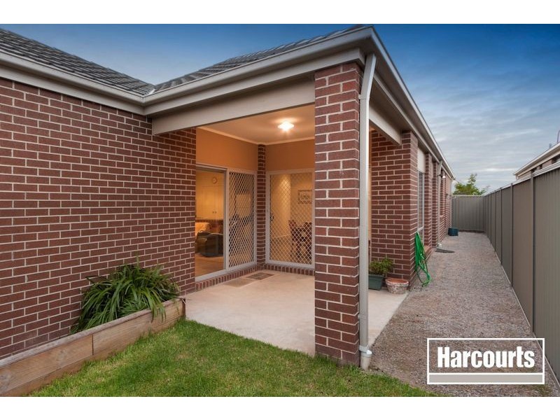 19 Egret Way, Pakenham VIC 3810