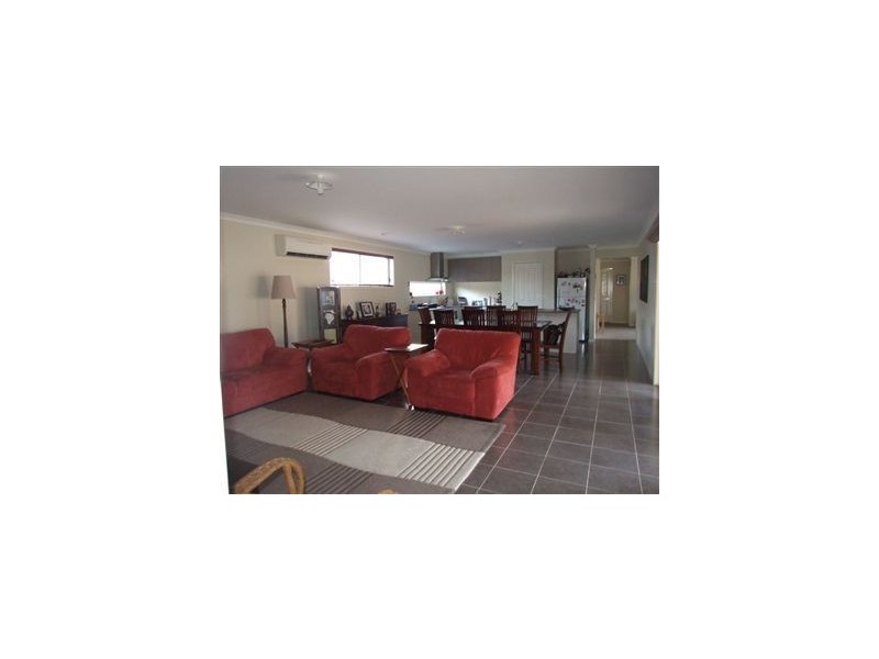 3 Osprey Court, Pakenham VIC 3810