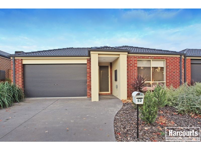 52 Kosta Boda Boulevard, Pakenham VIC 3810