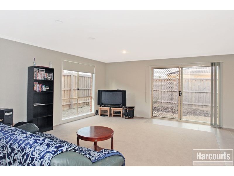 52 Kosta Boda Boulevard, Pakenham VIC 3810
