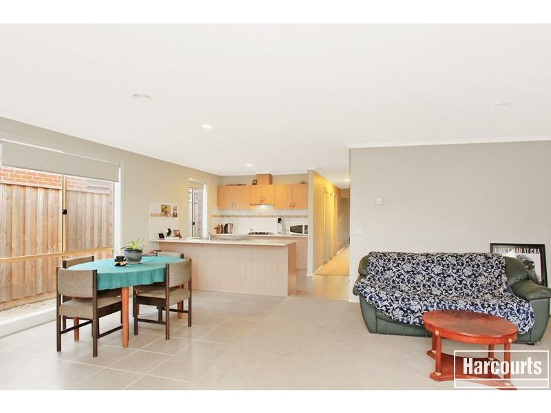 52 Kosta Boda Boulevard, Pakenham VIC 3810