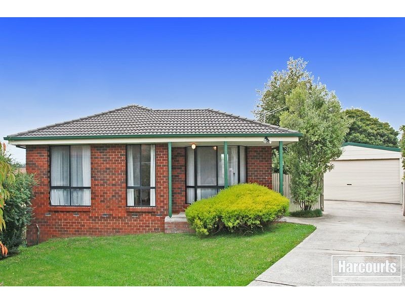 13 Angus Court, Pakenham VIC 3810