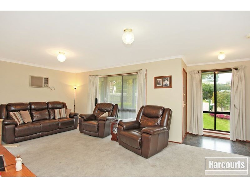 13 Angus Court, Pakenham VIC 3810