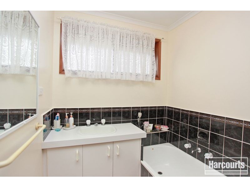 13 Angus Court, Pakenham VIC 3810