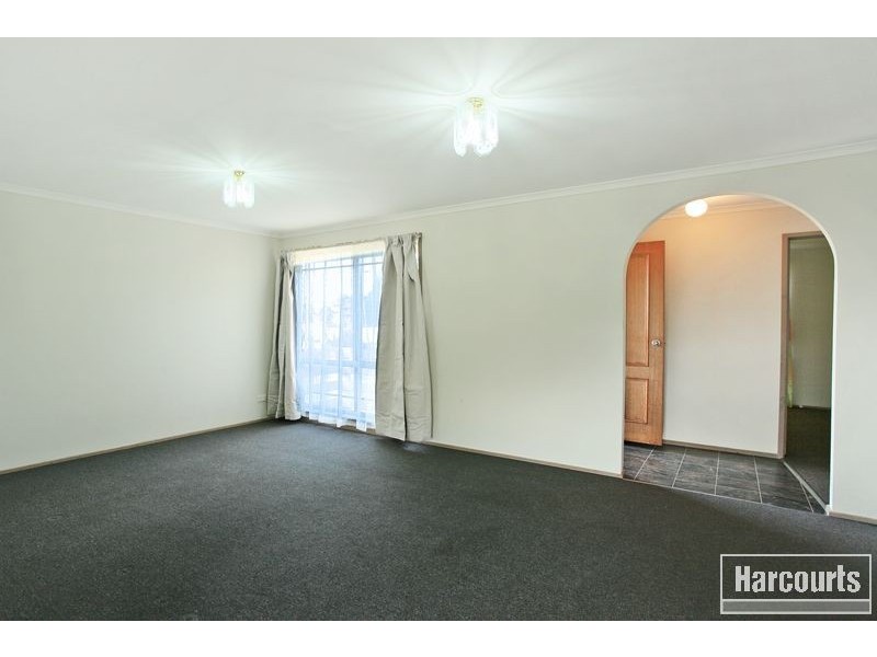 127 Eagle Drive, Pakenham VIC 3810