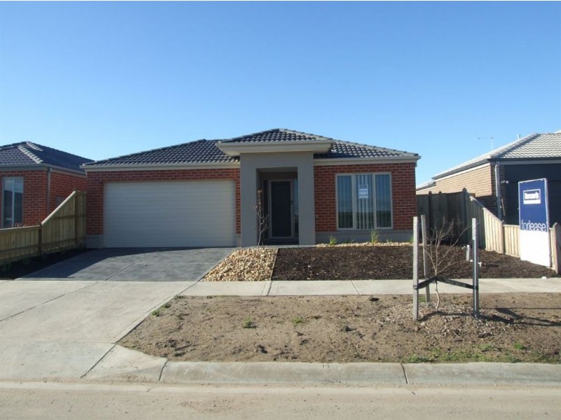 53 Gallery Way, Pakenham VIC 3810