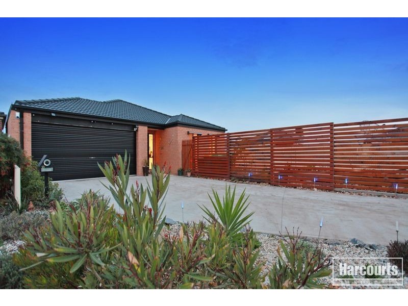 15 Viola Avenue, Pakenham VIC 3810