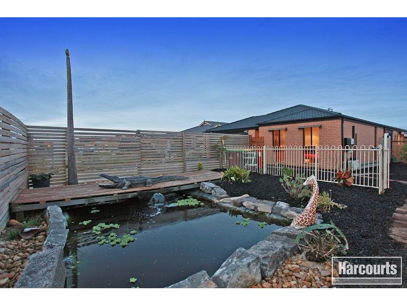15 Viola Avenue, Pakenham VIC 3810