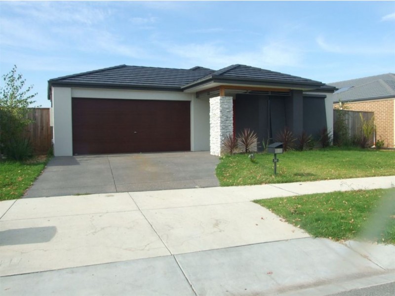 56 Kosta Boda Boulevard, Pakenham VIC 3810