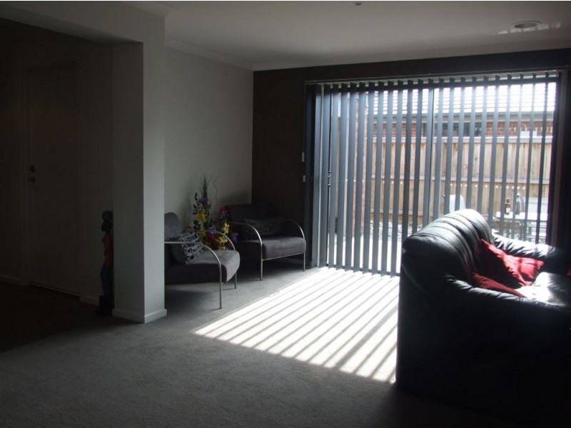 56 Kosta Boda Boulevard, Pakenham VIC 3810