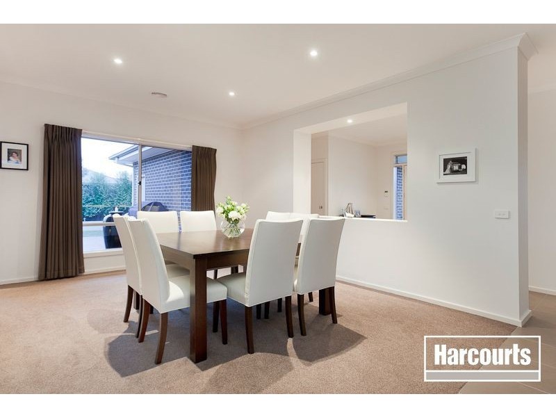 59 Banjo Paterson Drive, Pakenham VIC 3810