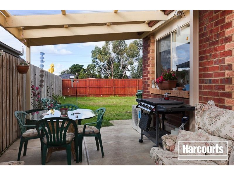 19 Wakenshaw Crescent, Pakenham VIC 3810