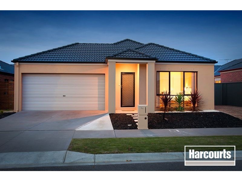34 Britton Drive, Pakenham VIC 3810