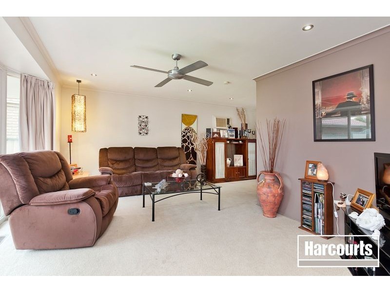 6 Kauri Court, Hampton Park VIC 3976