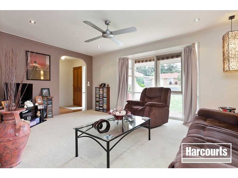 6 Kauri Court, Hampton Park VIC 3976